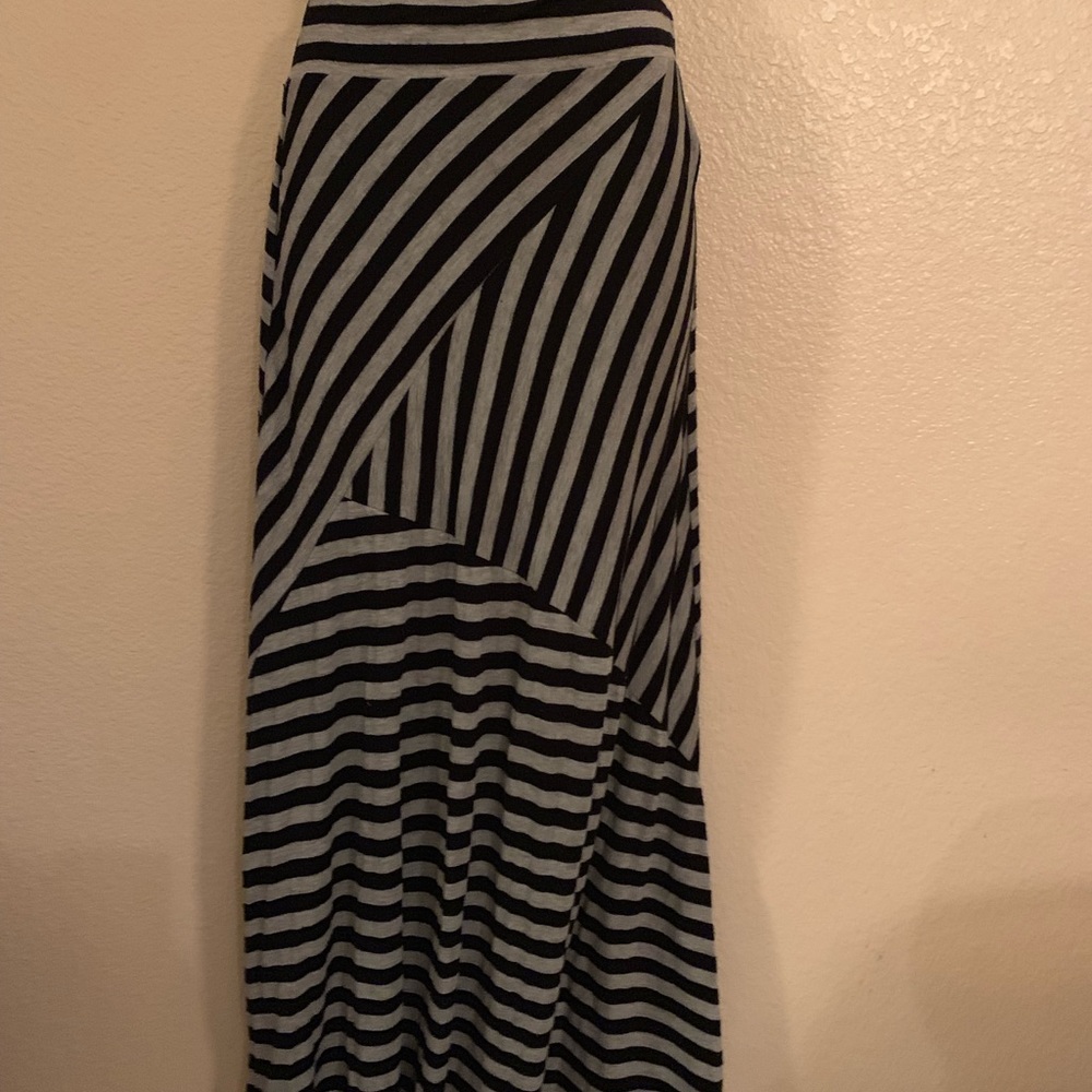 Long skirt size brat start - Picture 2 of 4